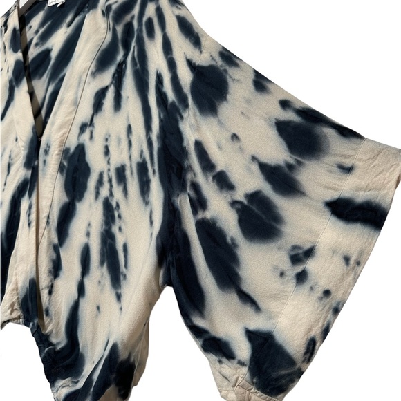 Young Fabulous & Broke Tia Tie Dye Cross Front Kimono Sleeve Crop Blouse Medium - Picture 3 of 5
